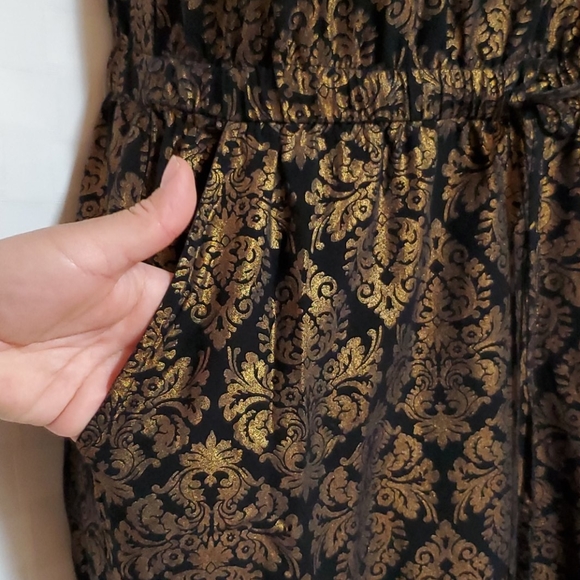 Old Navy Black Gold Sleeveless Jumpsuit - Picture 9 of 16